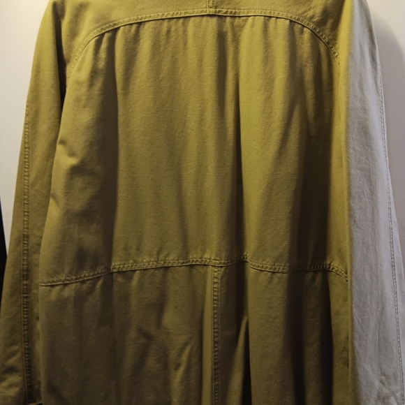 L.L. Bean Long Women's Olive Barn Trench Coat Size Med Pet. - Picture 7 of 10